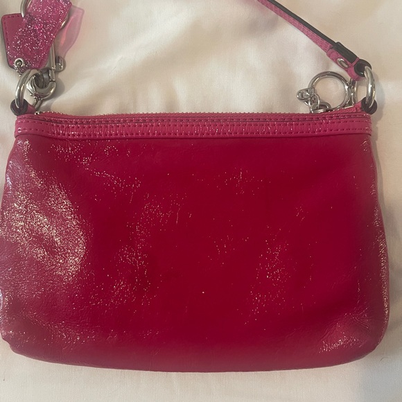 2000’s Vintage Coach Poppy Wristlet - Picture 4 of 6